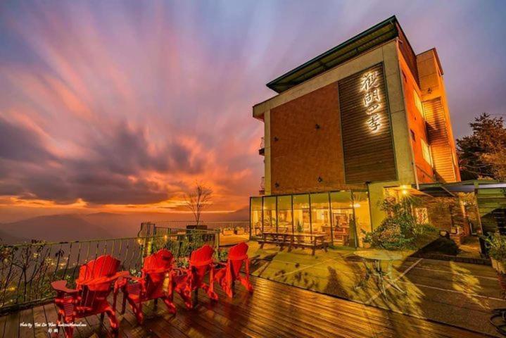 Cingjing Four Seasons B&B Renai Exterior foto